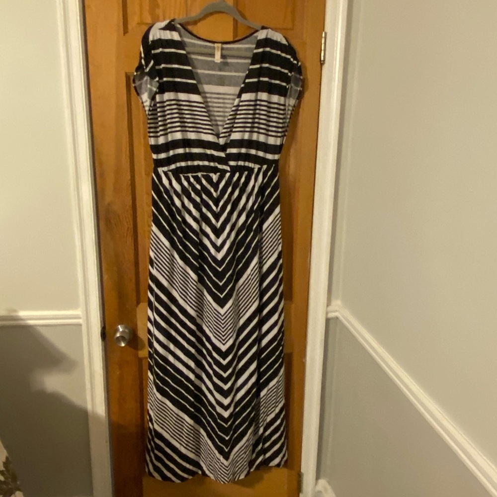 Women’s 18/20 swim cover up